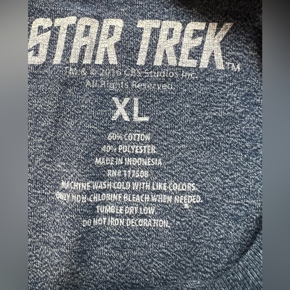 Star Trek U.S.S Enterprise Tshirt Size Medium - Picture 5 of 7